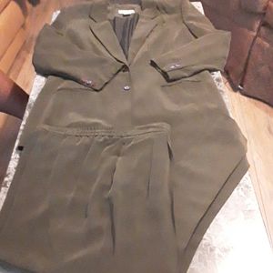 Chaus 100% Silk Suit ( size 14 ) Olive Green